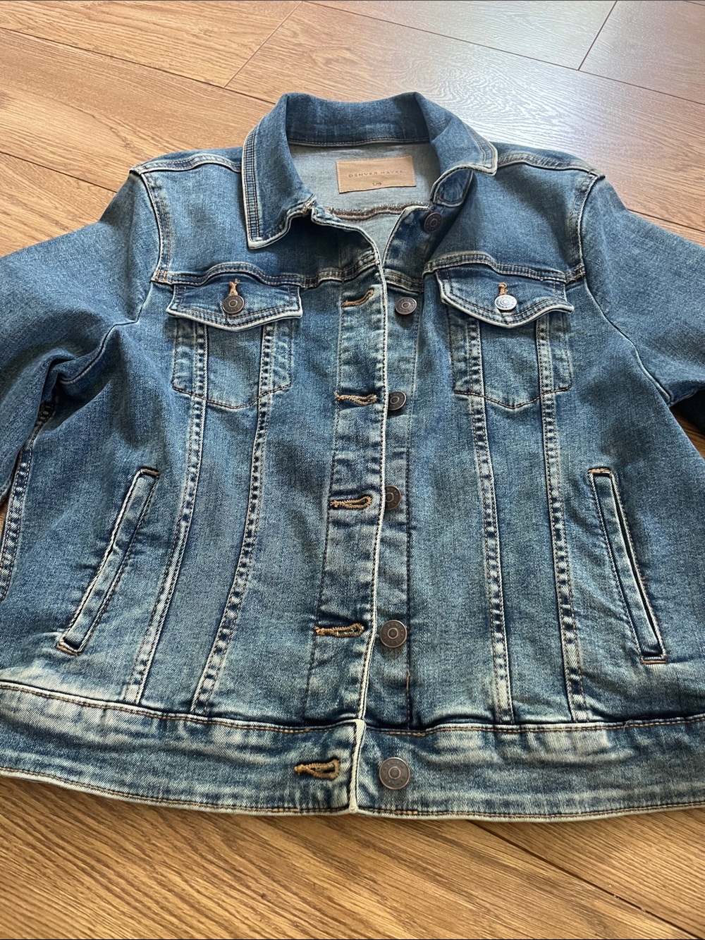 Jean Jacket - Picture 3 of 6